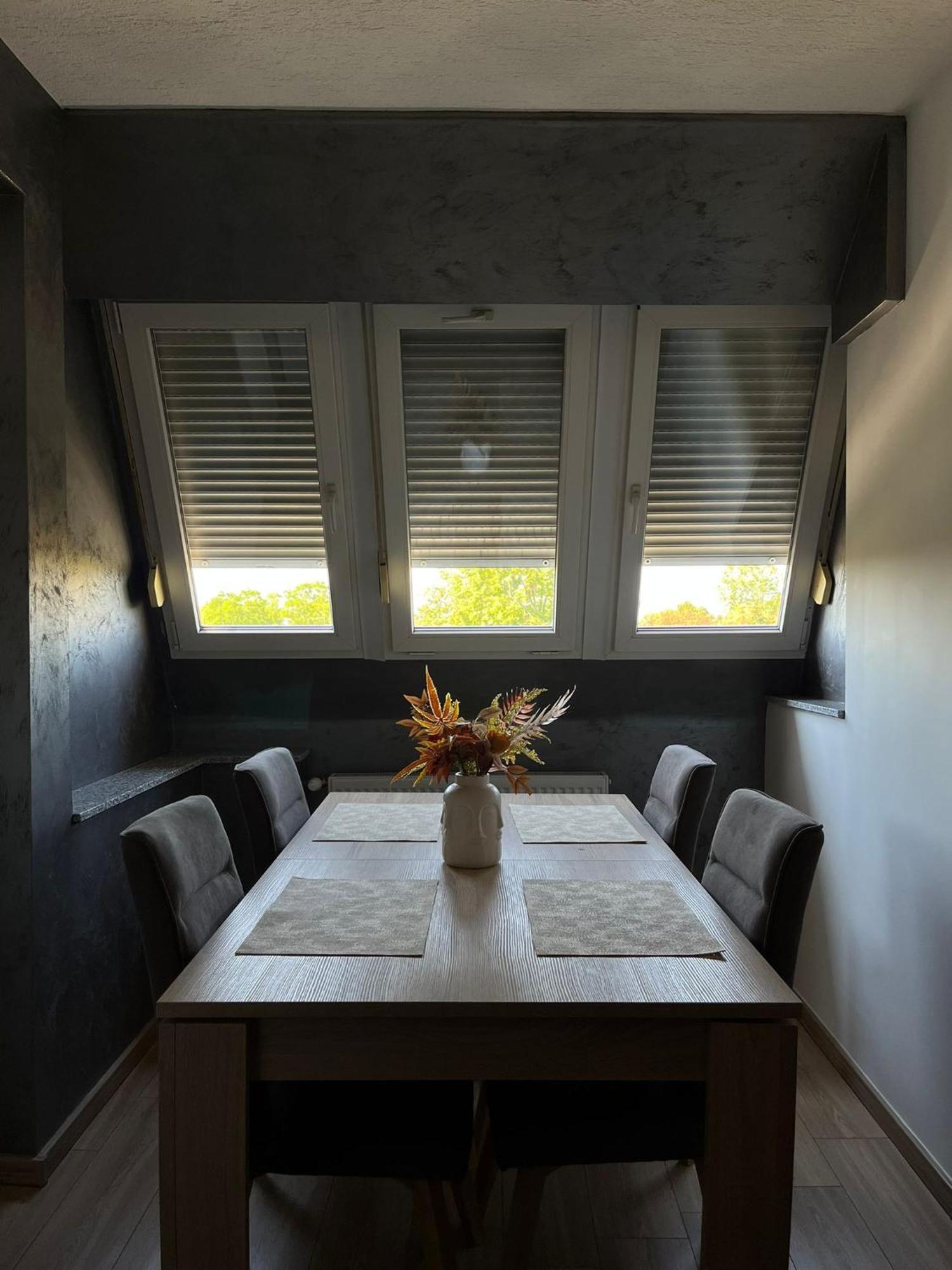 Aby Slavonski Brod Quarto foto